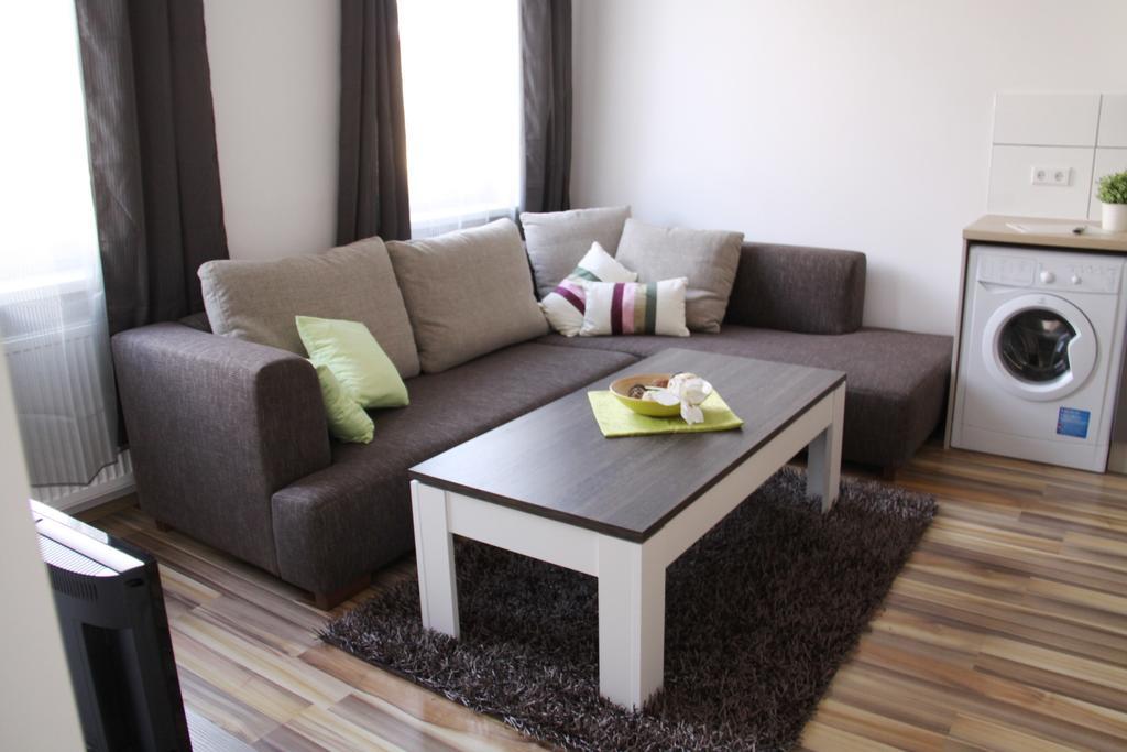Huglgasse Apartment *
